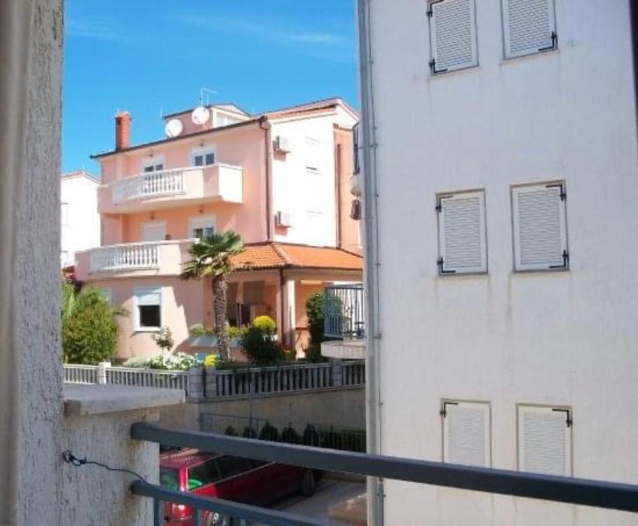 Olivia, Seaside Apartment In Medulin, Croatia Экстерьер фото