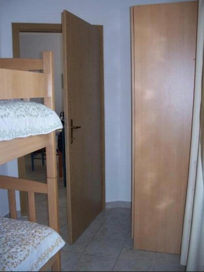Olivia, Seaside Apartment In Medulin, Croatia Экстерьер фото